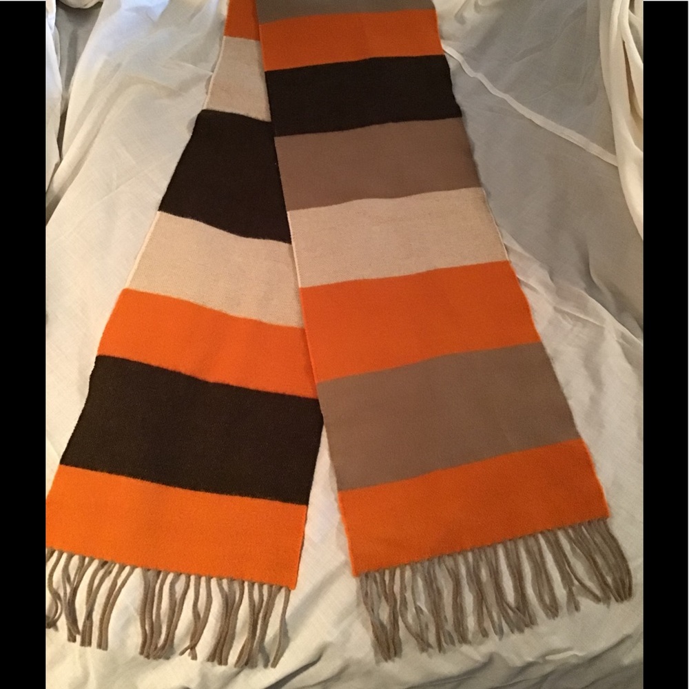 Express Brand Scarf. Merino wool. NWOT.